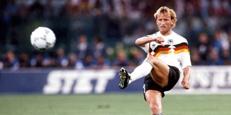 Andreas Brehme là một hậu vệ đa năng và có duyên với ghi bàn