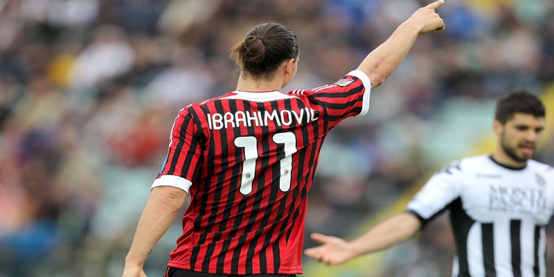 Ibra trong quãng thời gian chính chiếc với AC Milan